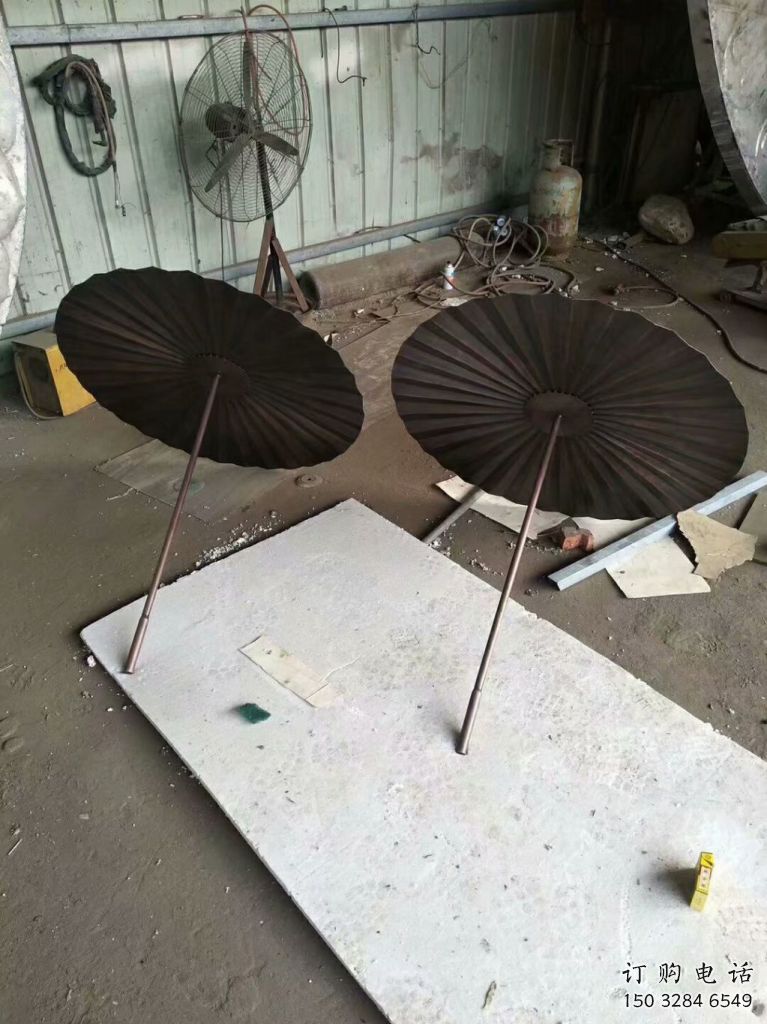 抽象雨伞雕塑厂家 仿古公园小品 大型不锈钢雨伞雕塑厂