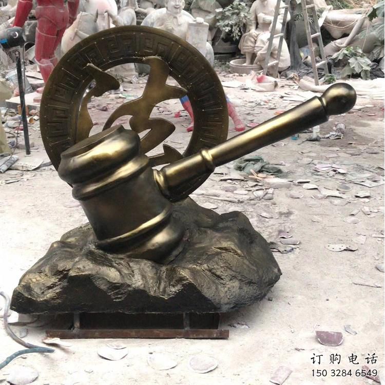 房地产锤子雕塑厂家 街头摆件 制作不锈钢锤子雕塑厂 房地产锤子雕塑厂家 街头摆件 制作不锈钢锤子雕塑厂