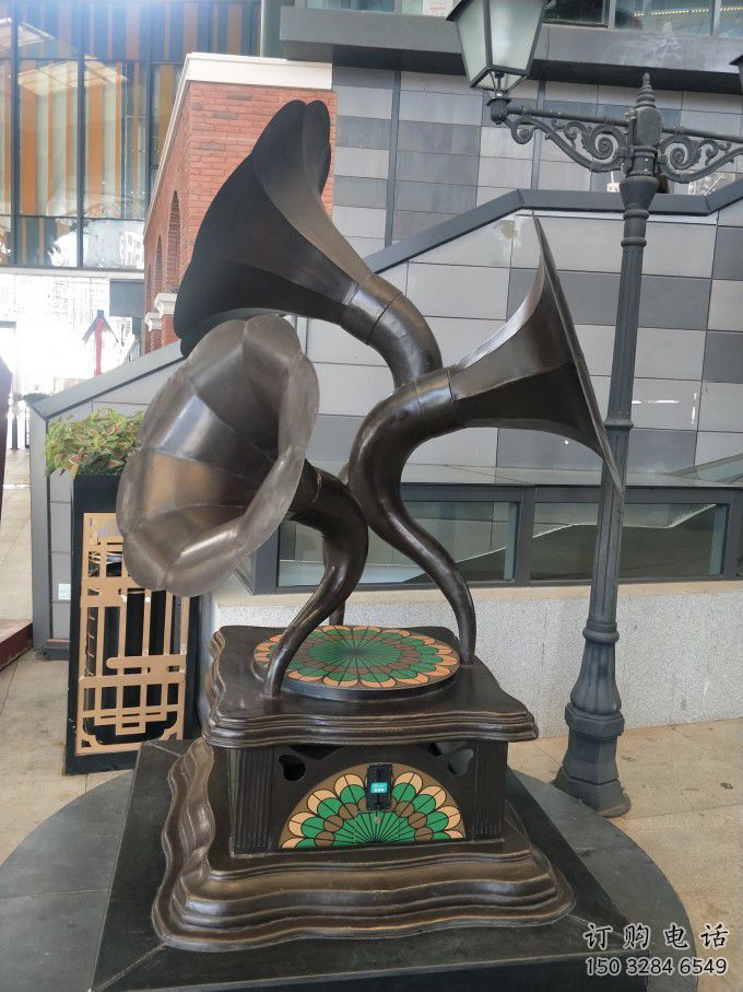 广场留声机雕塑厂家 现代小品 异形不锈钢留声机雕塑厂 广场留声机雕塑厂家 现代小品 异形不锈钢留声机雕塑厂