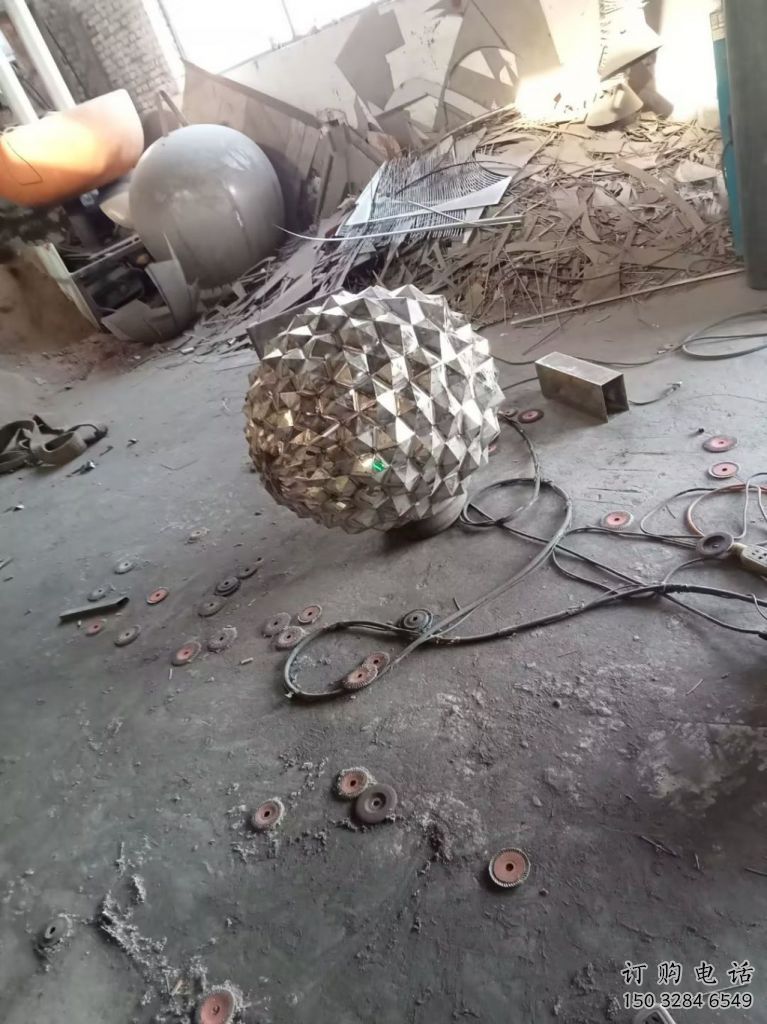 中式松塔雕塑厂家 抽象几何小品 异形不锈钢松塔雕塑厂 中式松塔雕塑厂家 抽象几何小品 异形不锈钢松塔雕塑厂