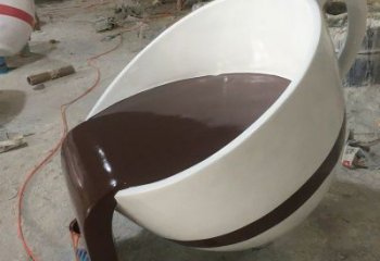 户外咖啡杯雕塑厂家 喷漆小品 抽象咖啡杯雕塑厂