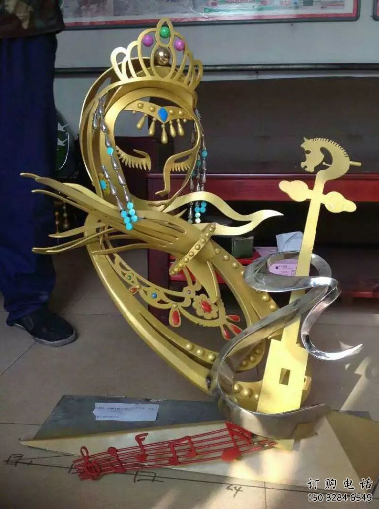 现代皮影雕塑厂家 大型别墅区摆件 镂空皮影雕塑厂 现代皮影雕塑厂家 大型别墅区摆件 镂空皮影雕塑厂