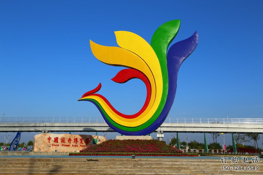 户外马兰花雕塑厂家 喷漆小品 欧式不锈钢马兰花雕塑厂 户外马兰花雕塑厂家 喷漆小品 欧式不锈钢马兰花雕塑厂