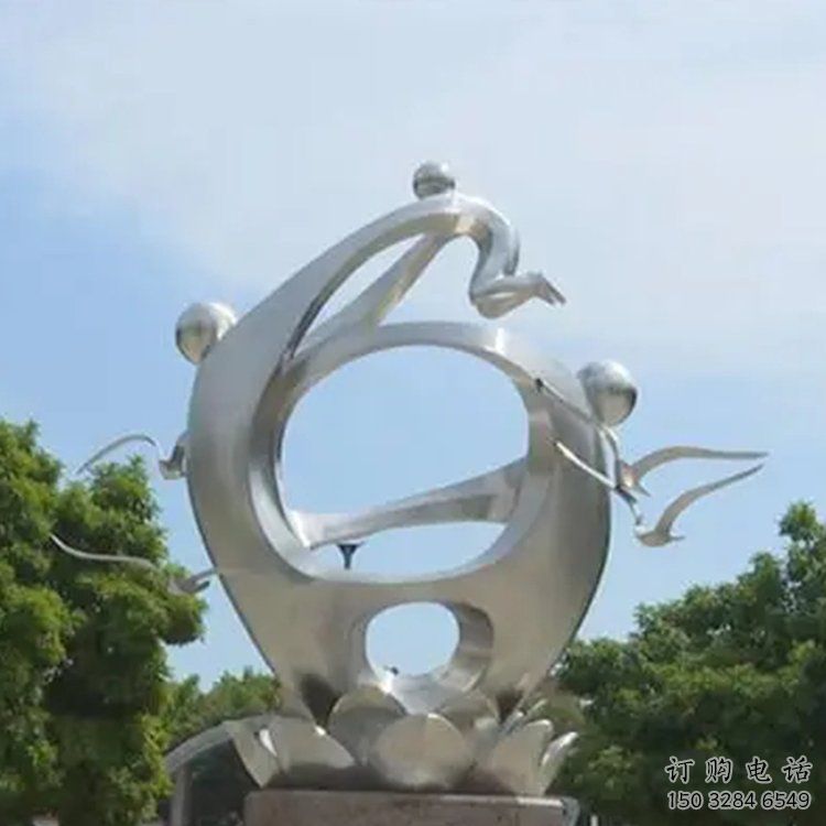 镜面一家人雕塑厂家 现代大型摆件 欧式不锈钢一家人雕塑厂 镜面一家人雕塑厂家 现代大型摆件 欧式不锈钢一家人雕塑厂