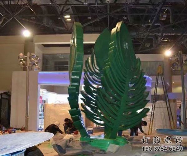 拉丝叶片雕塑厂家 镂空创意摆件 别墅区不锈钢叶片雕塑厂 拉丝叶片雕塑厂家 镂空创意摆件 别墅区不锈钢叶片雕塑厂