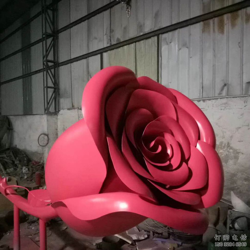 中式玫瑰花雕塑厂家 烤漆公园小品 现代不锈钢玫瑰花雕塑厂