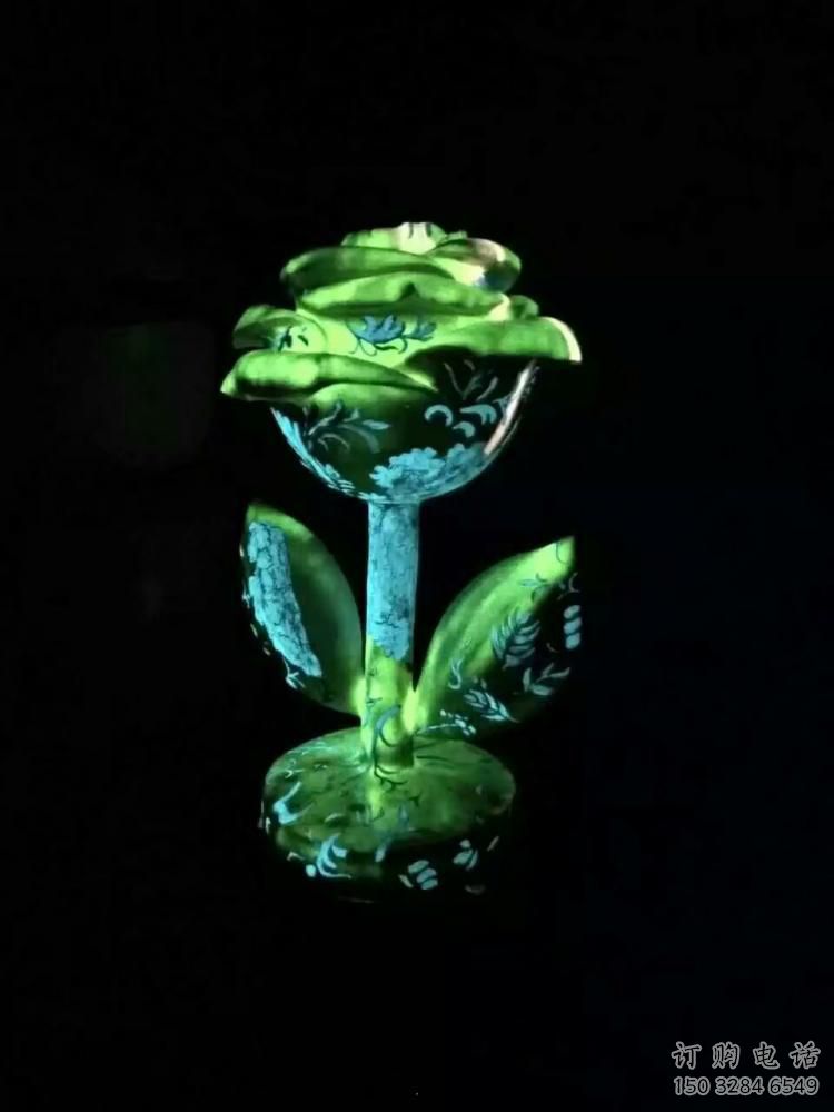 灯光玫瑰花雕塑厂家 发光小品 商业街不锈钢玫瑰花雕塑厂