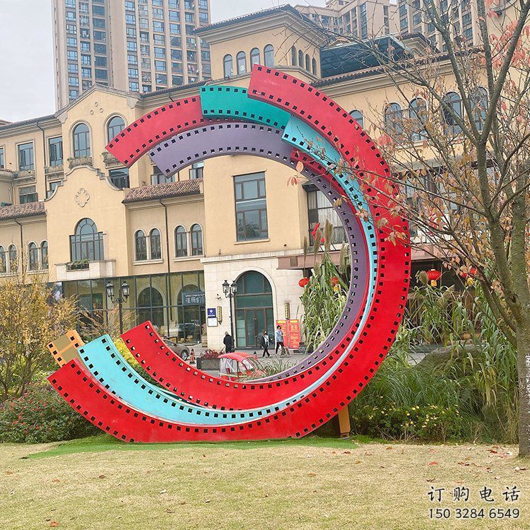 欧式胶卷雕塑厂家 抽象摆件 体育场不锈钢胶卷雕塑厂