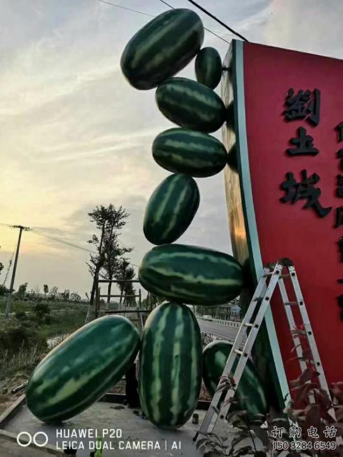 抽象西瓜雕塑厂家 公园小品 户外不锈钢西瓜雕塑工厂 抽象西瓜雕塑厂家 公园小品 户外不锈钢西瓜雕塑工厂