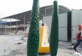 喷漆黄瓜雕塑厂家 中式小品 草地黄瓜雕塑厂