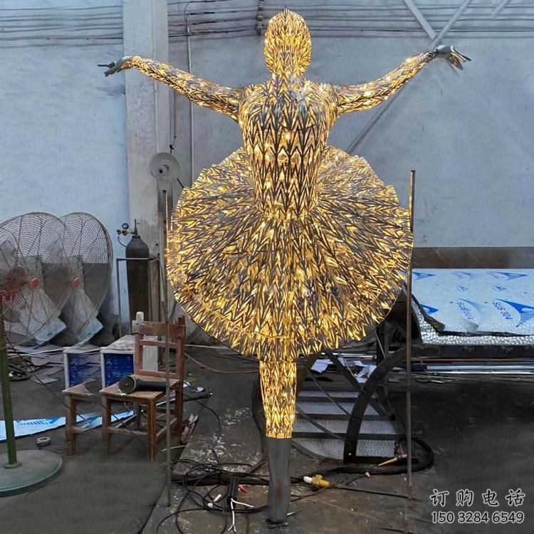 镂空舞女雕塑厂家 园林小品 广场不锈钢舞女雕塑价格 镂空舞女雕塑厂家 园林小品 广场不锈钢舞女雕塑价格