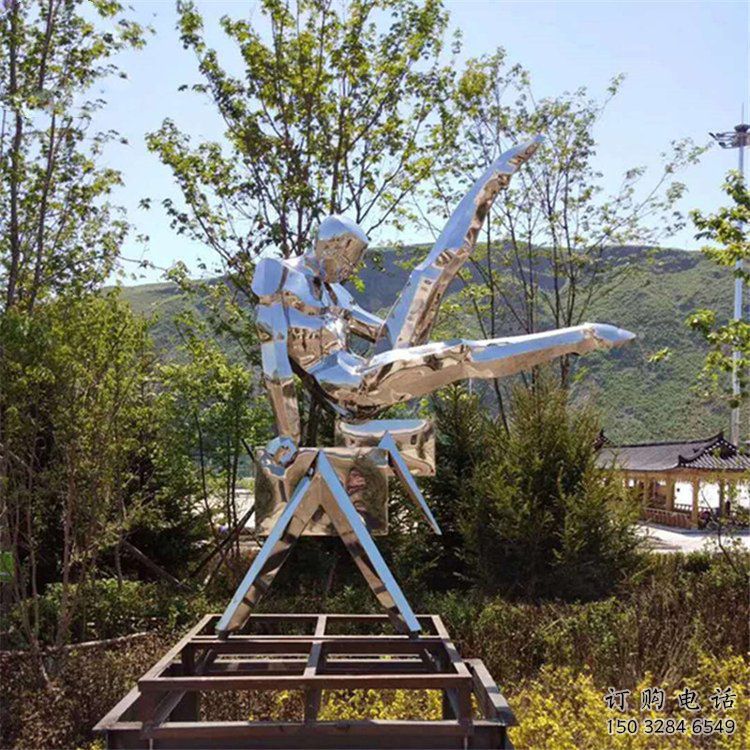 草地青少年雕塑厂家 现代公园小品 大型不锈钢青少年雕塑制作 草地青少年雕塑厂家 现代公园小品 大型不锈钢青少年雕塑制作