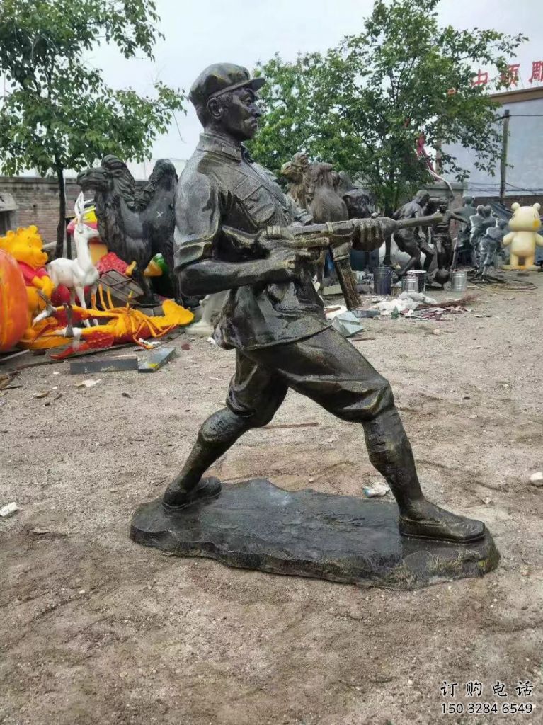 喷漆战士雕塑厂家 中式村口小品 草地战士雕塑厂