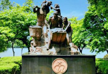 农村拥军雕塑厂家 草地摆件 烤漆拥军雕塑制作