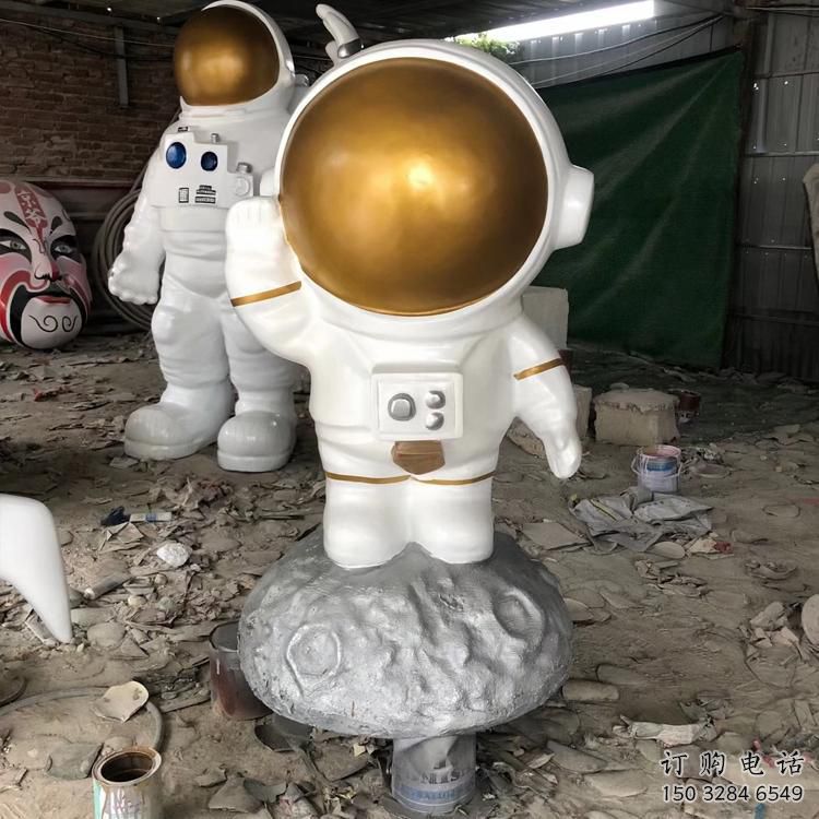 广场太空人雕塑厂家 现代小品 烤漆太空人雕塑定制 广场太空人雕塑厂家 现代小品 烤漆太空人雕塑定制