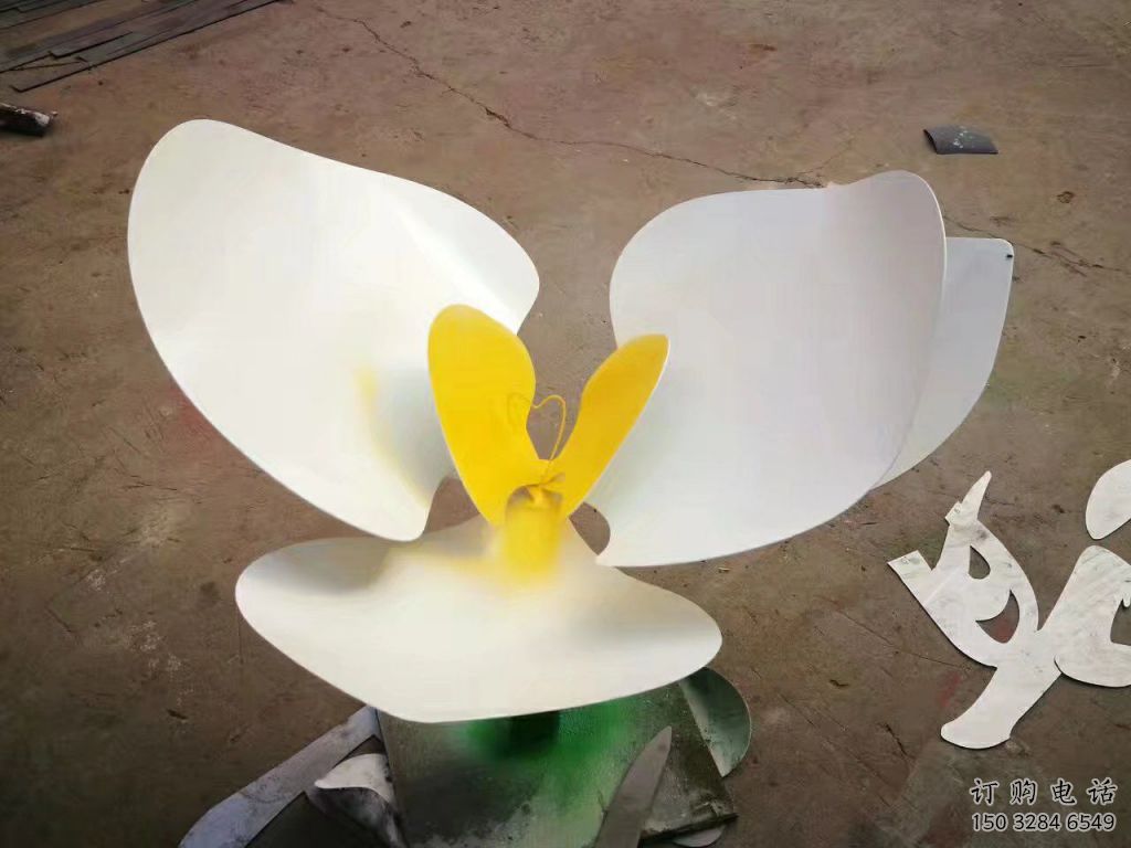 彩绘玉兰花雕塑厂家 公园摆件 街头不锈钢玉兰花雕塑厂 彩绘玉兰花雕塑厂家 公园摆件 街头不锈钢玉兰花雕塑厂
