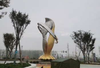 步行街双鱼雕塑厂家 游乐场小品 铸造不锈钢双鱼雕塑摆件