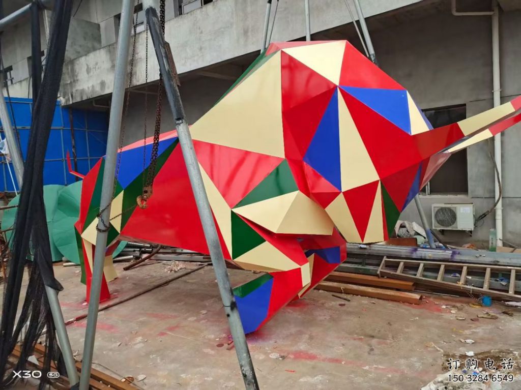 几何牛雕塑生产制作 几何牛雕塑生产制作