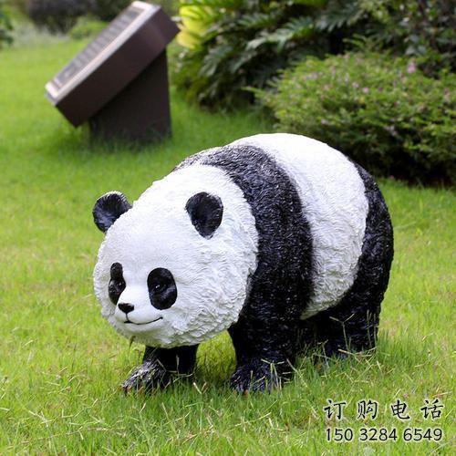 承接城市熊猫雕塑 风景区彩绘雕塑 抽象摆件雕塑