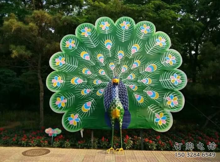 订购酒店孔雀雕塑 庭院仿真雕塑 彩绘小品