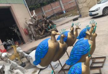 承接风景区孔雀雕塑 售楼处广场雕塑 仿古摆件