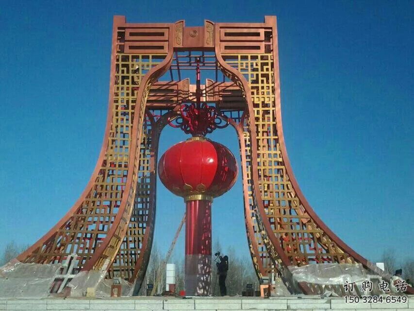 提供大型灯笼雕塑厂家 欧式步行街雕塑 彩绘雕塑