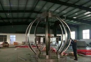 喷漆灯笼雕塑精品展示 中式村口雕塑 草地雕塑摆件