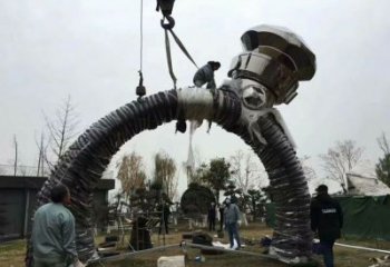 观赏型现代指环雕塑 大型别墅区标识雕塑 彩绘戒指环雕塑