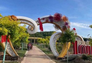 心形大门雕塑，创意设计，户外不锈钢拱门雕塑