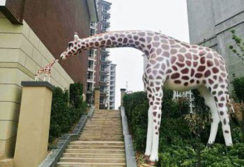 长颈鹿大门雕塑