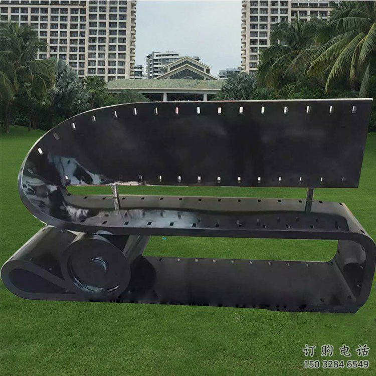 大型胶卷坐凳雕塑