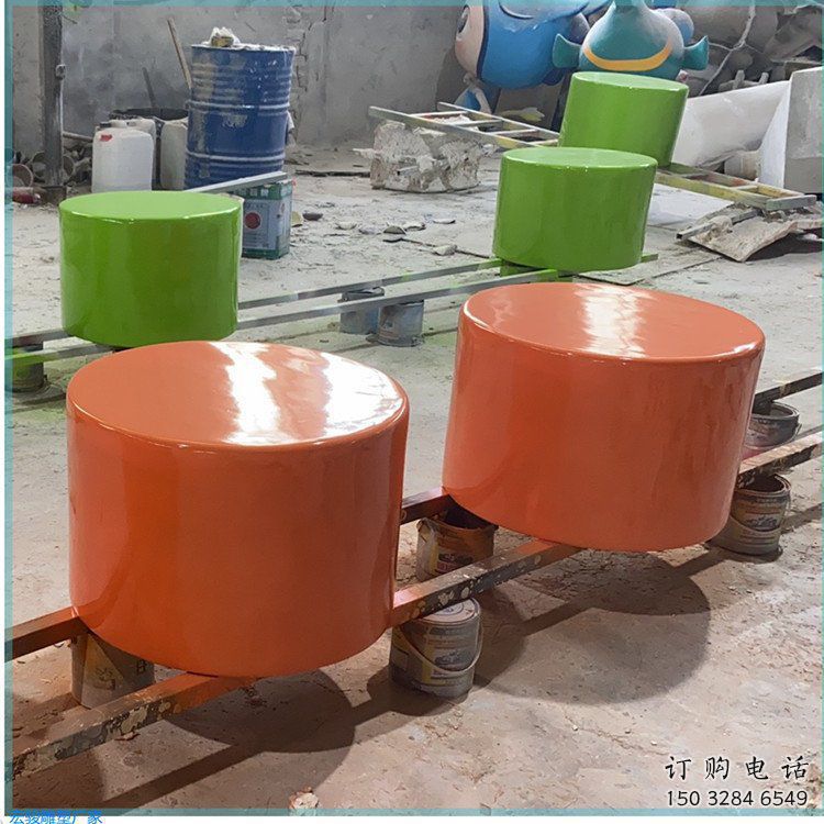 圆形坐凳雕塑,玻璃钢光面坐凳雕塑制作 圆形坐凳雕塑,玻璃钢光面坐凳雕塑制作