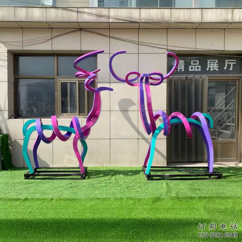 商业街小鹿雕塑 商业街小鹿雕塑