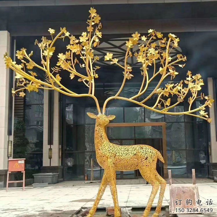 公共梅花鹿雕塑订做，城市装饰，庭院镂空梅花鹿雕塑展品