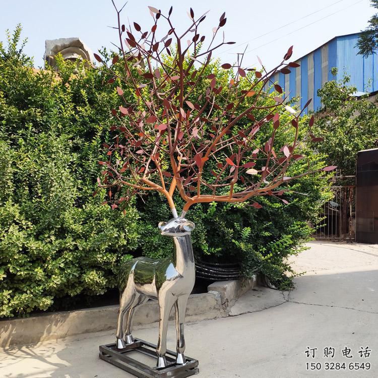 金属梅花鹿雕塑制作，城市装饰，镜面梅花鹿雕塑标准
