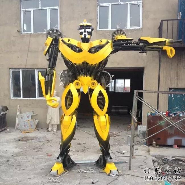 承接动漫机器人雕塑