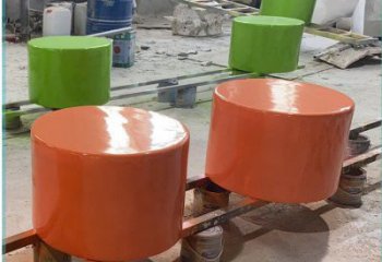 圆形坐凳雕塑，玻璃钢光面坐凳雕塑制作