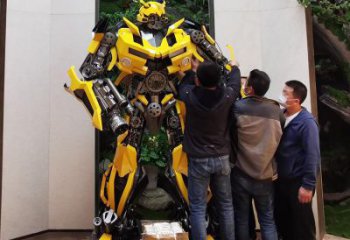 擎天柱版机器人雕塑