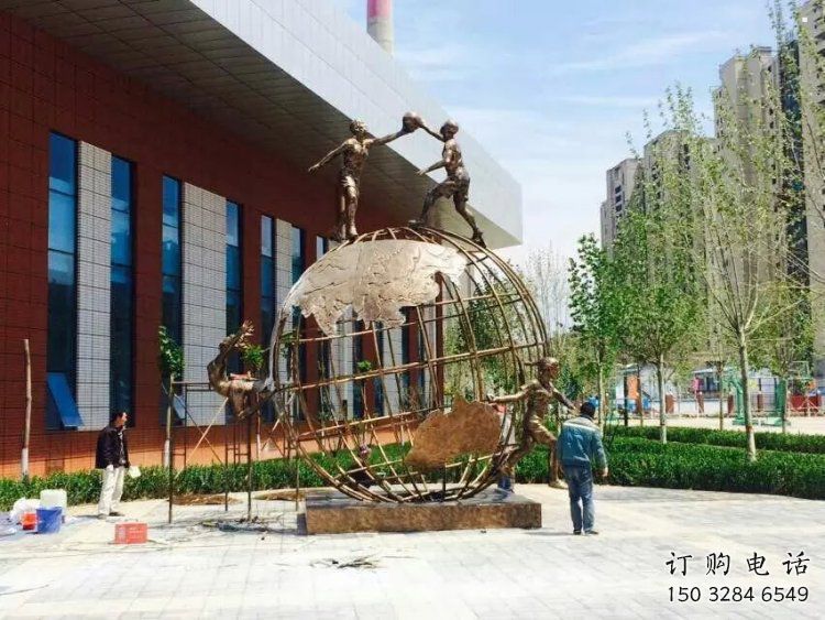 地球仪雕塑精选,欧式风格,艺术地球仪人物雕塑指用 地球仪雕塑精选,欧式风格,艺术地球仪人物雕塑指用