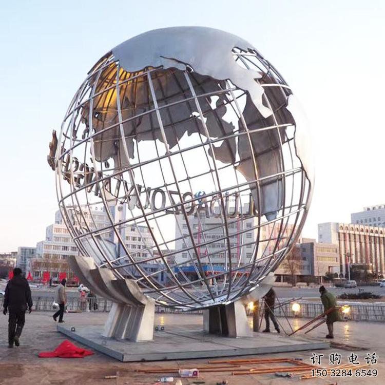 地球仪雕塑观赏型,公园小品,镜面地球仪雕塑常用 地球仪雕塑观赏型,公园小品,镜面地球仪雕塑常用