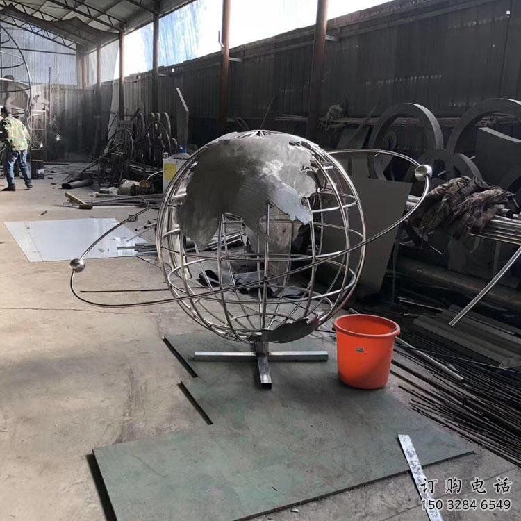 地球仪雕塑生产,透雕系列,镜面地球仪雕塑生产商 地球仪雕塑生产,透雕系列,镜面地球仪雕塑生产商