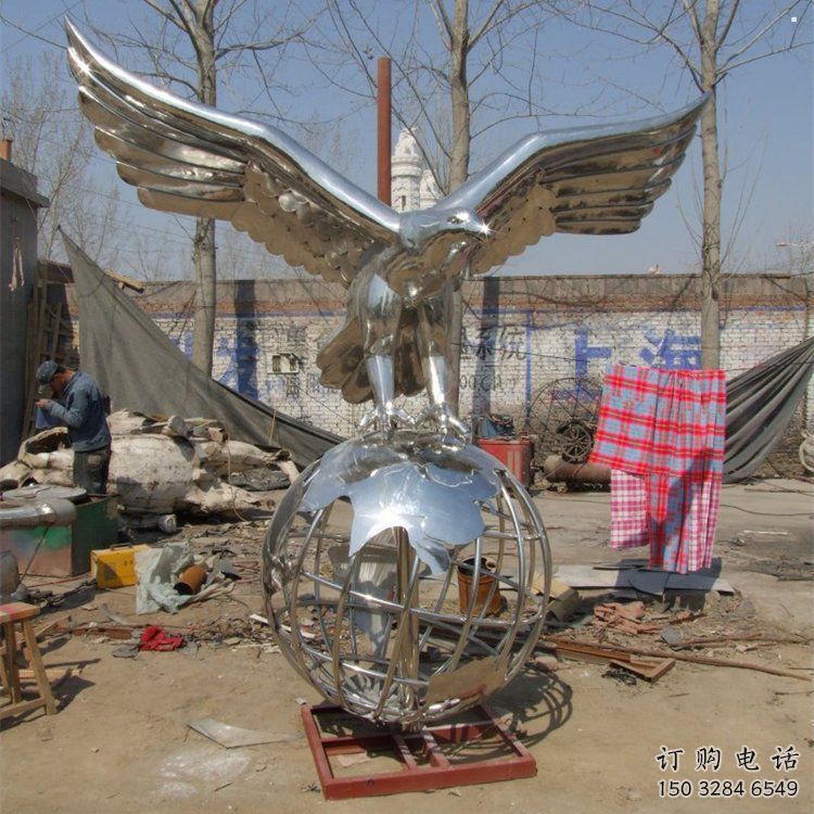 地球仪雕塑通用,多彩艺术,老鹰踩地球仪雕塑厂家 地球仪雕塑通用,多彩艺术,老鹰踩地球仪雕塑厂家