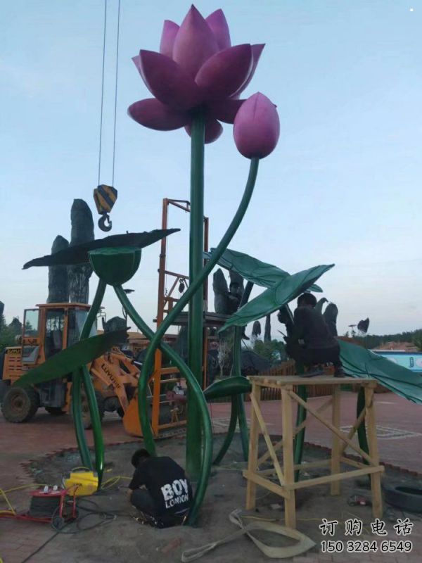 大型荷花雕塑公司，花园小品，荷花雕塑提供