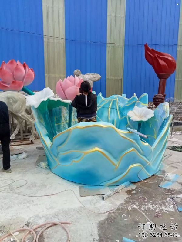 广场荷花雕塑批发，广场系列，仿真荷花雕塑厂家