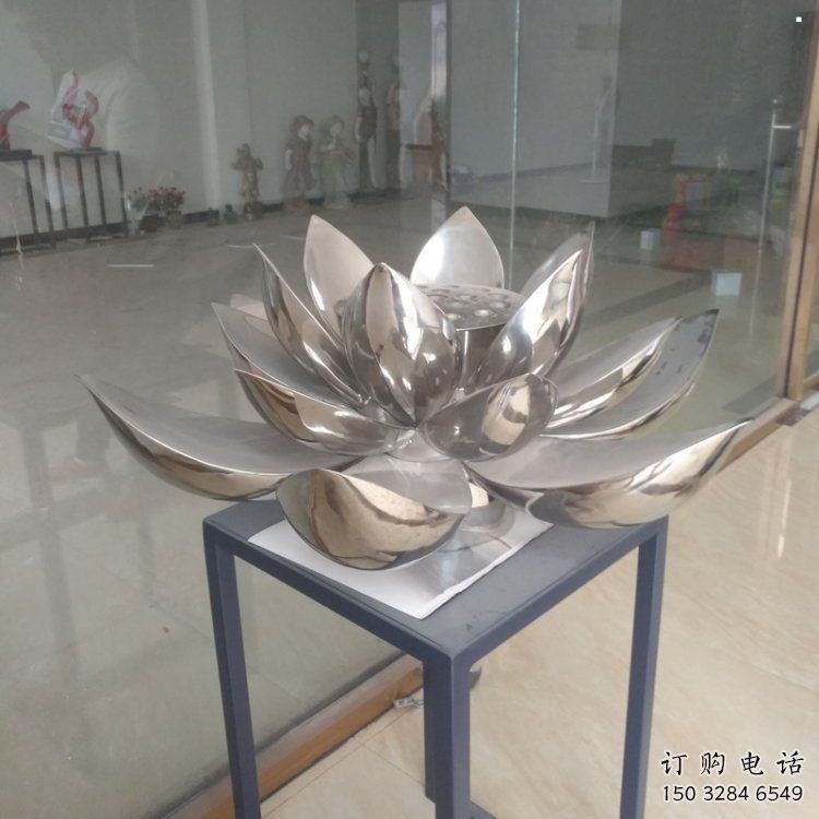 荷花雕塑观赏型，公园小品，镜面荷花雕塑厂家常用