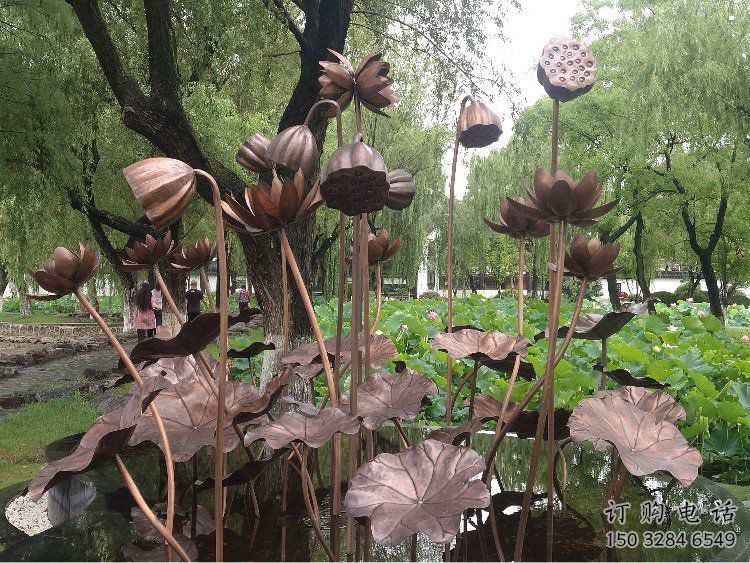 荷花雕塑摆件制造，艺术摆件，文化景观铜荷花雕塑选定