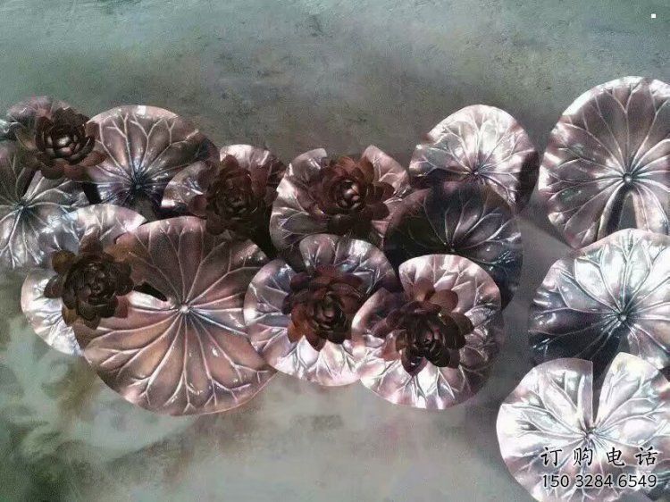 大型荷叶雕塑制作，花园小品，不锈钢荷叶雕塑提供