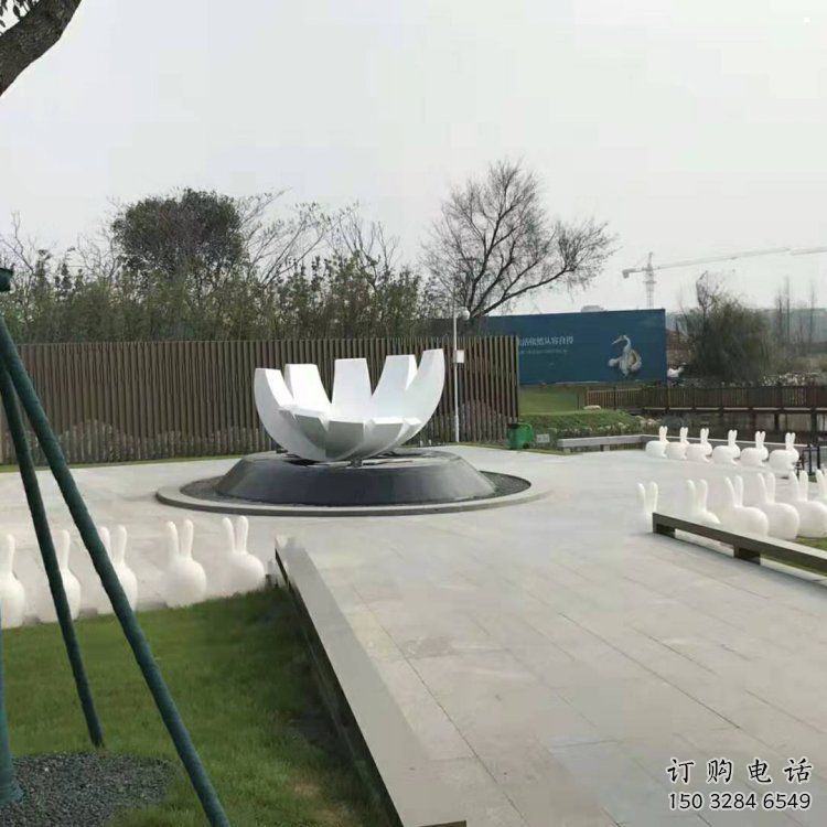 莲花雕塑生产厂家，城市装饰，几何莲花雕塑选定