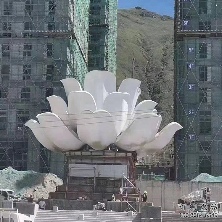 镂空莲花雕塑定制，城市装饰，花园灯光莲花雕塑承接
