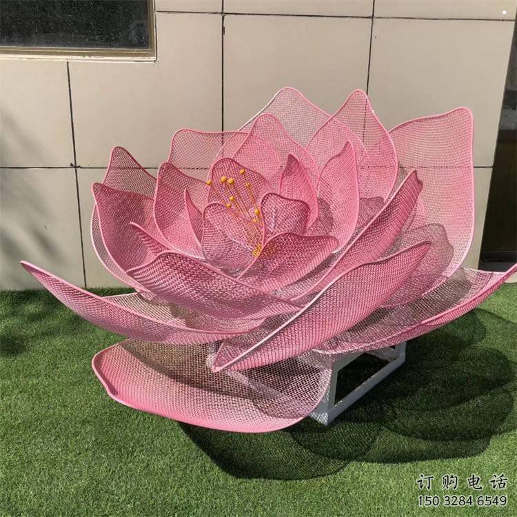 玫瑰花雕塑厂家，钢管组合，烤漆镂空玫瑰花雕塑定做